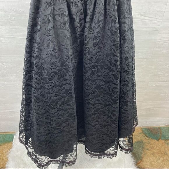 Vintage Gunne Sax Velvet & Lace Strapless Dress - Picture 3 of 6